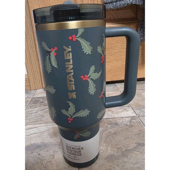 Stanley 40oz Quencher Protour Tumbler Holiday Botanical NEW 2025 Limited Edition - Picture 1 of 5